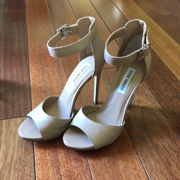 Steve Madden Heels (Mogull) - Picture 1 of 3